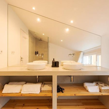 The Yellow House Spacious Duplex In Prazeres District Lisbon Luaran gambar