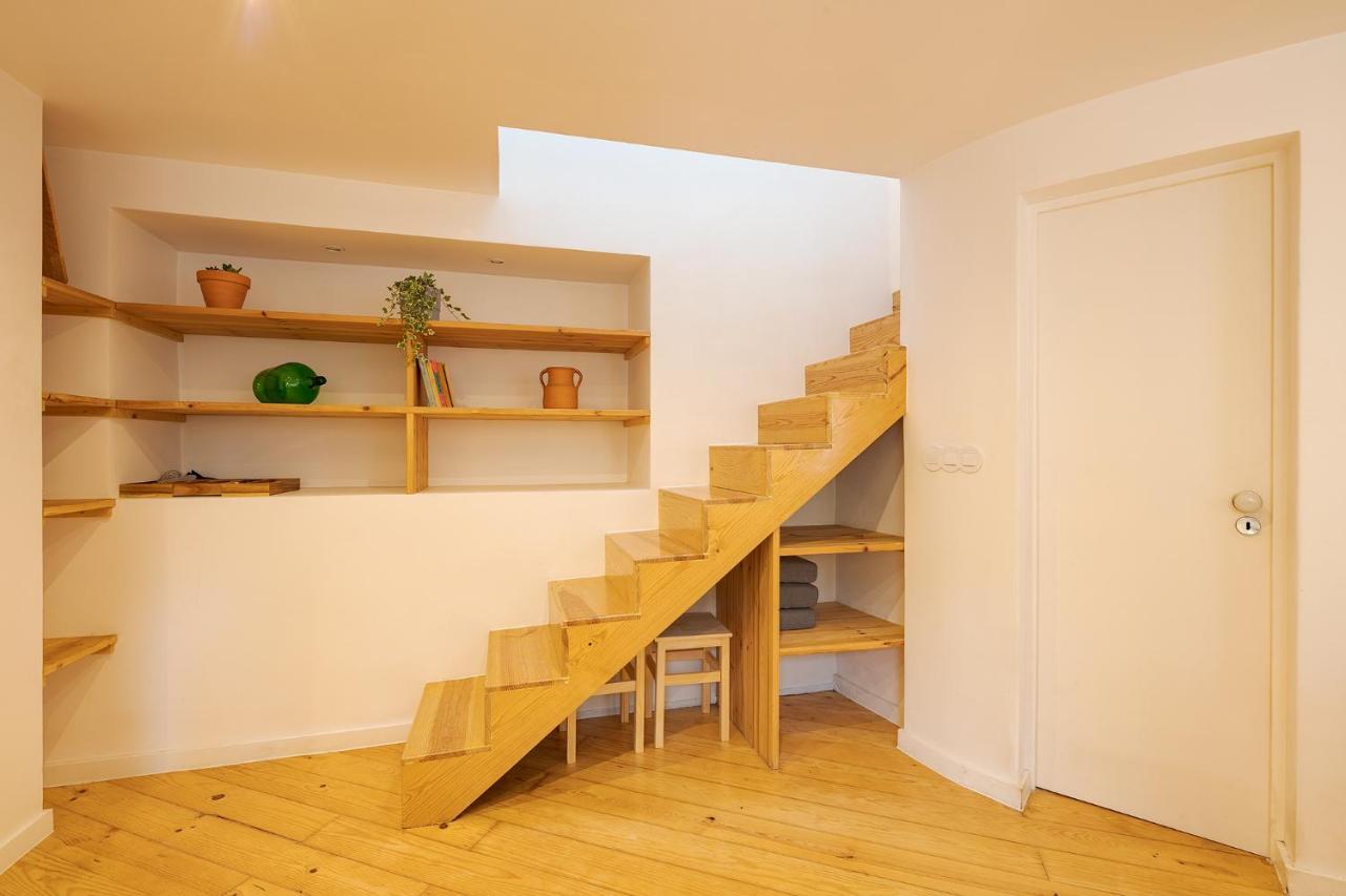 The Yellow House Spacious Duplex In Prazeres District Lisbon Luaran gambar